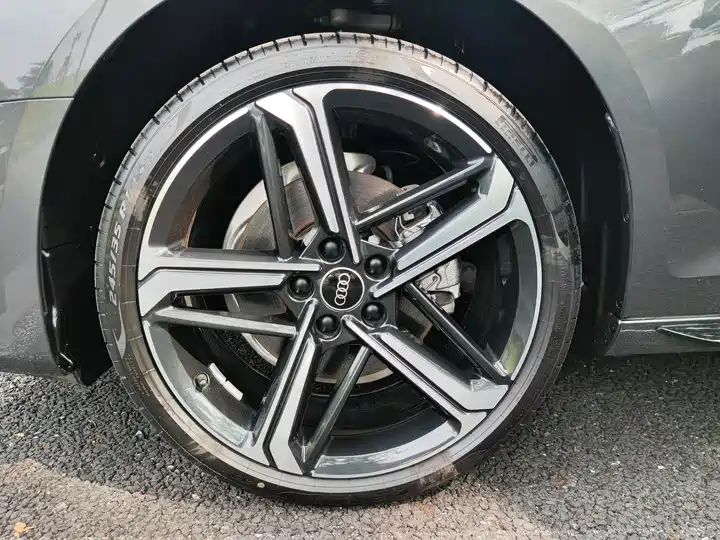 40 TFSI Luxury 2.0T LHD Sedan | China Used Car Exporter, Recruit Global Partners 21