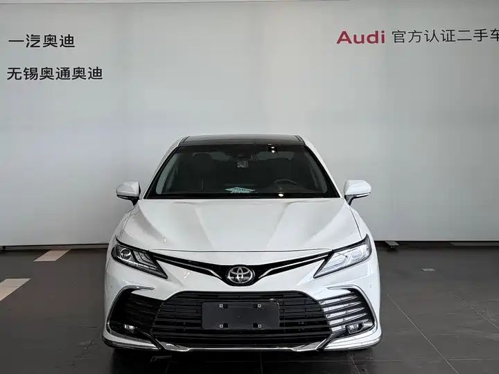 2.5G Luxury LHD Sedan | China Used Car Exporter Seeking Global Business Partners 2