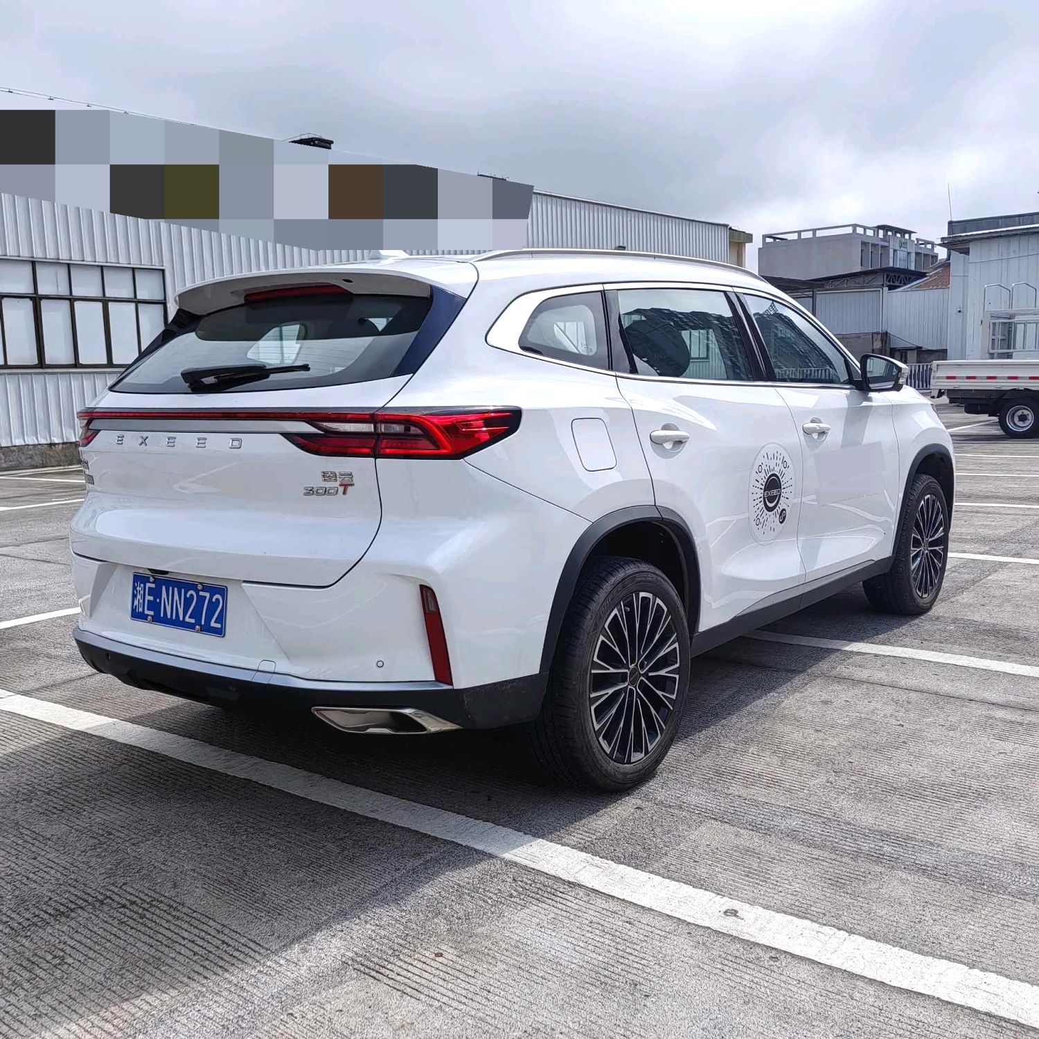 1.6T 300T FWD Auto LHD Export To Ghana Nigeria Algeria 2