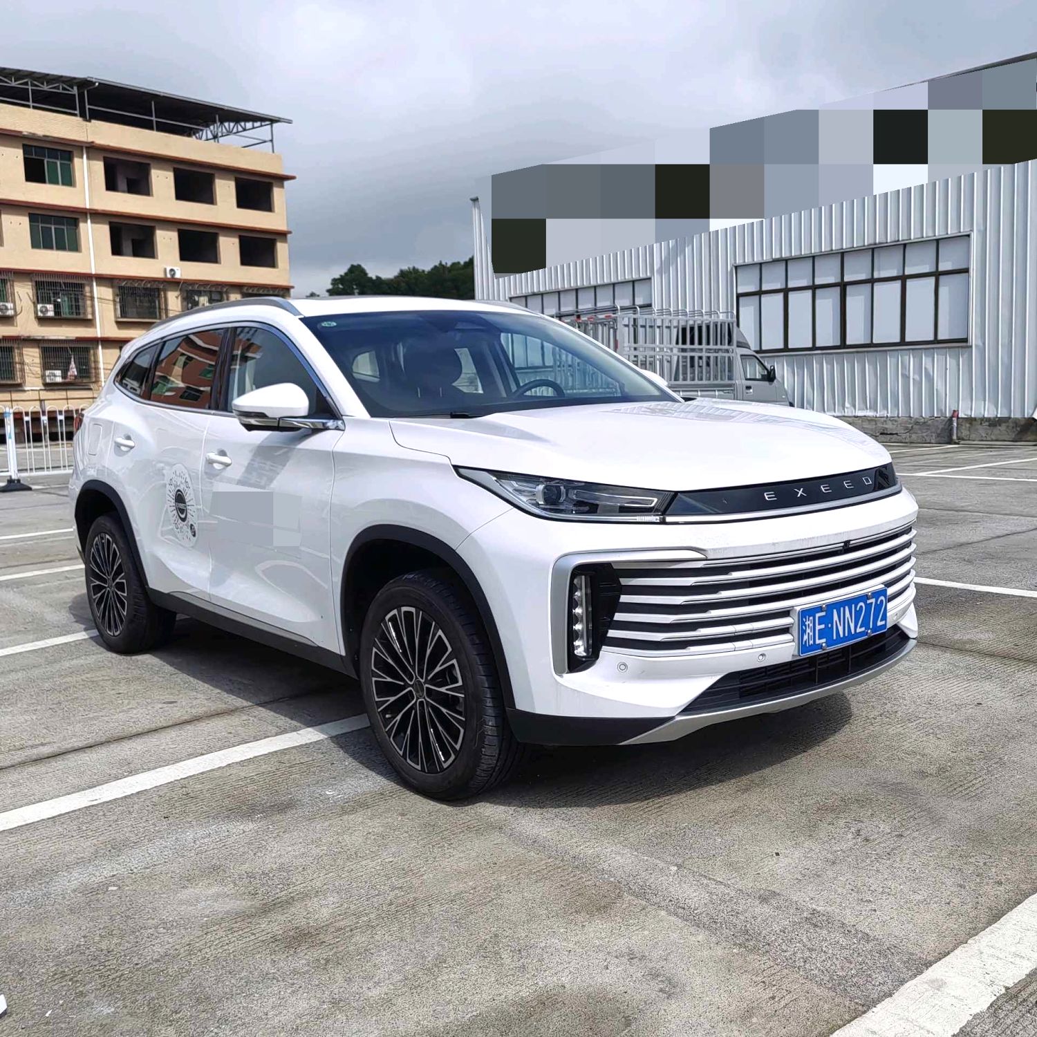 1.6T 300T FWD Auto LHD Export To Ghana Nigeria Algeria 3