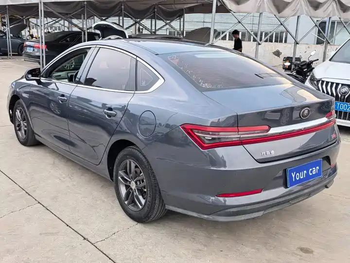 2018 1.5TI Automatic LHD Sedan | Buy Second Hand Cars Export from China 4