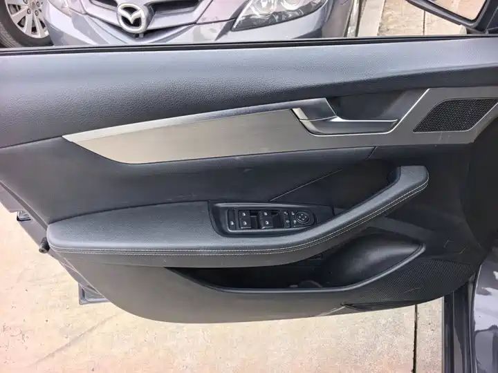 2018 1.5TI Automatic LHD Sedan | Buy Second Hand Cars Export from China 9