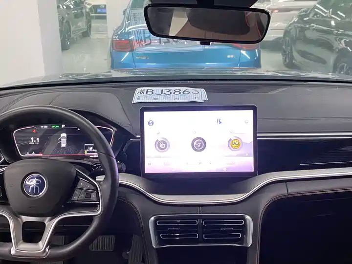 1.5T Automatic Luxury Left Hand Drive Used SUV Export China 4