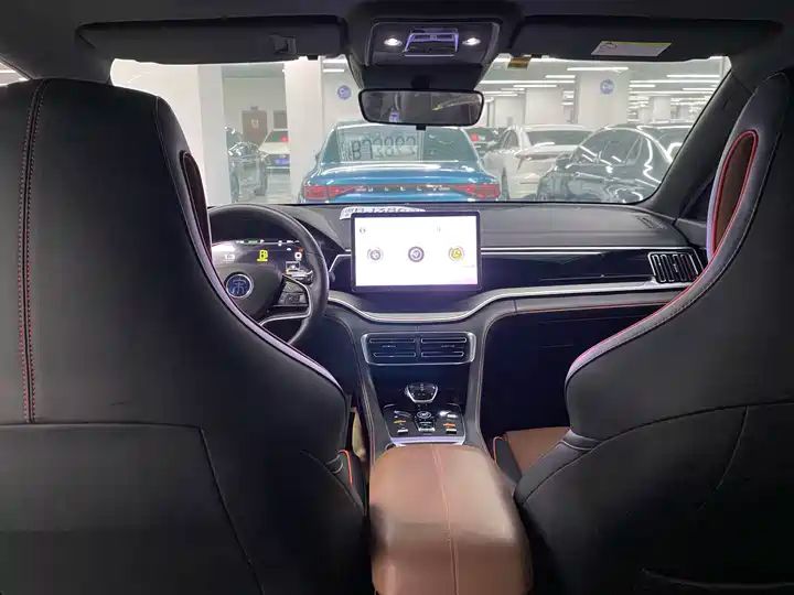1.5T Automatic Luxury Left Hand Drive Used SUV Export China 5