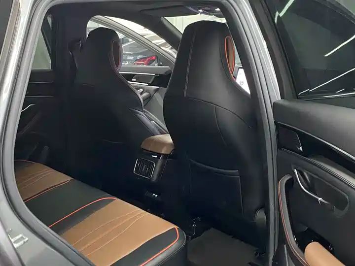 1.5T Automatic Luxury Left Hand Drive Used SUV Export China 10