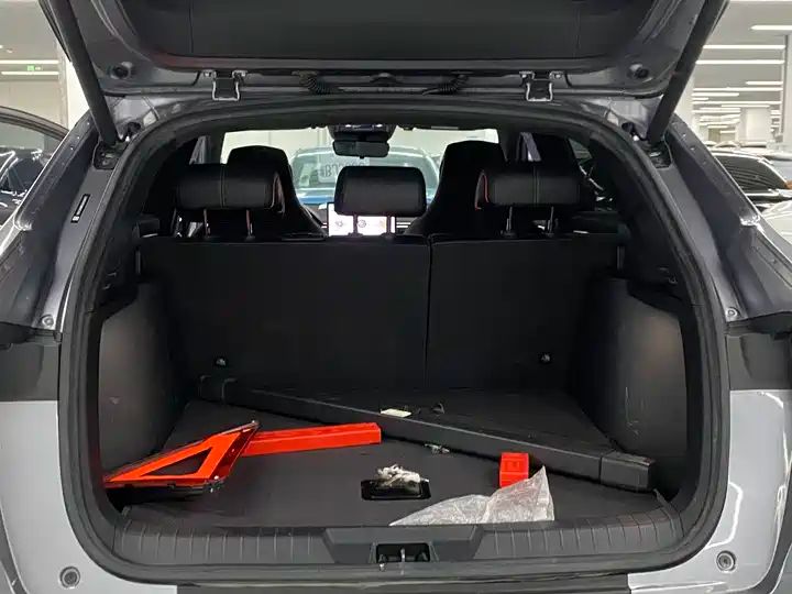 1.5T Automatic Luxury Left Hand Drive Used SUV Export China 12