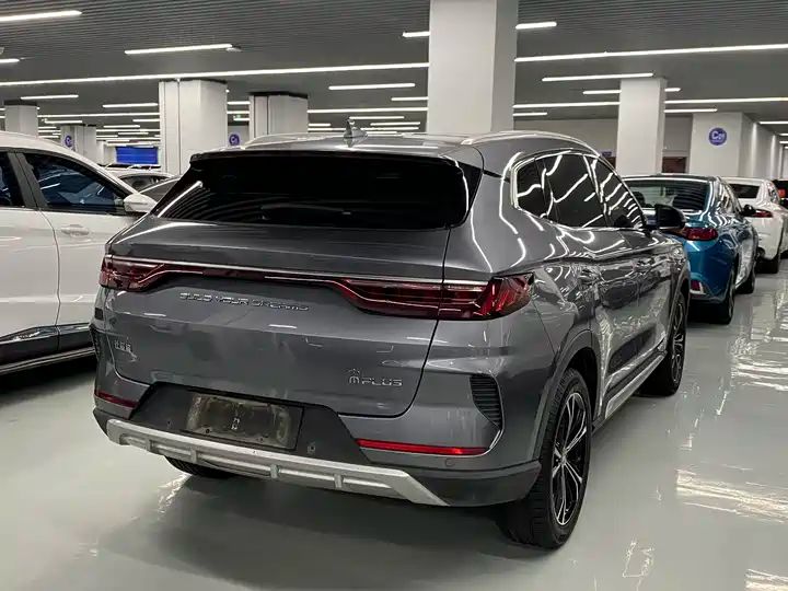 1.5T Automatic Luxury Left Hand Drive Used SUV Export China 13