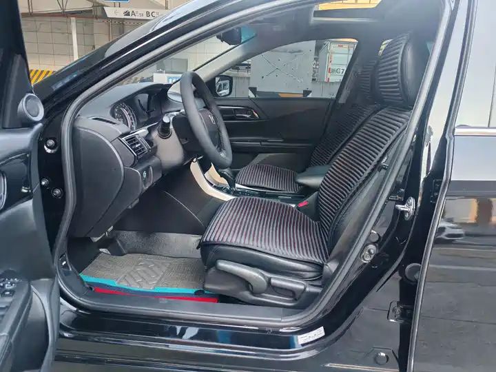 2.0L Comfort LHD Used Sedan Export From China | China Auto Export Network 9