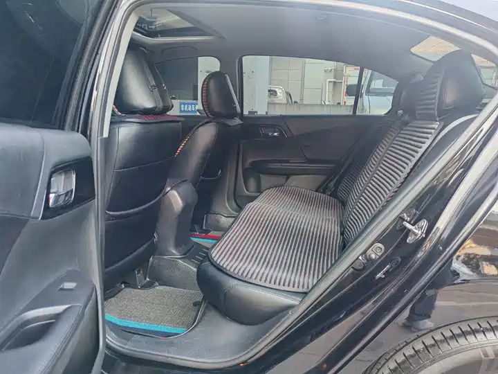 2.0L Comfort LHD Used Sedan Export From China | China Auto Export Network 10