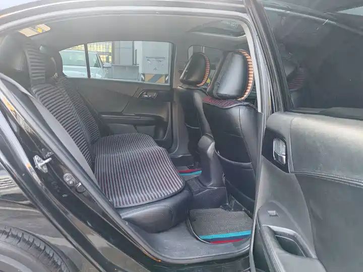 2.0L Comfort LHD Used Sedan Export From China | China Auto Export Network 12