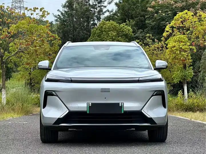 120km Pilot Edition LHD EV, Chinese Second Hand Cars Export to Nigeria, Ghana, Algeria 2