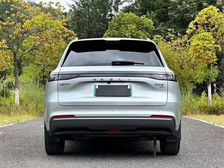 120km Pilot Edition LHD EV, Chinese Second Hand Cars Export to Nigeria, Ghana, Algeria 5