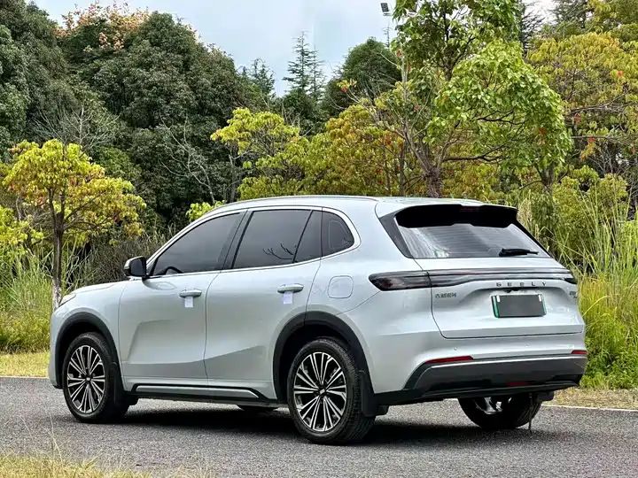 120km Pilot Edition LHD EV, Chinese Second Hand Cars Export to Nigeria, Ghana, Algeria 6