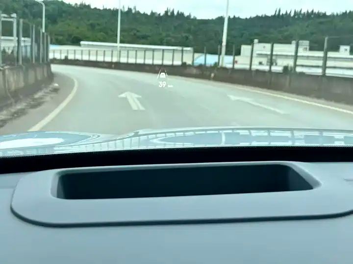 120km Pilot Edition LHD EV, Chinese Second Hand Cars Export to Nigeria, Ghana, Algeria 10