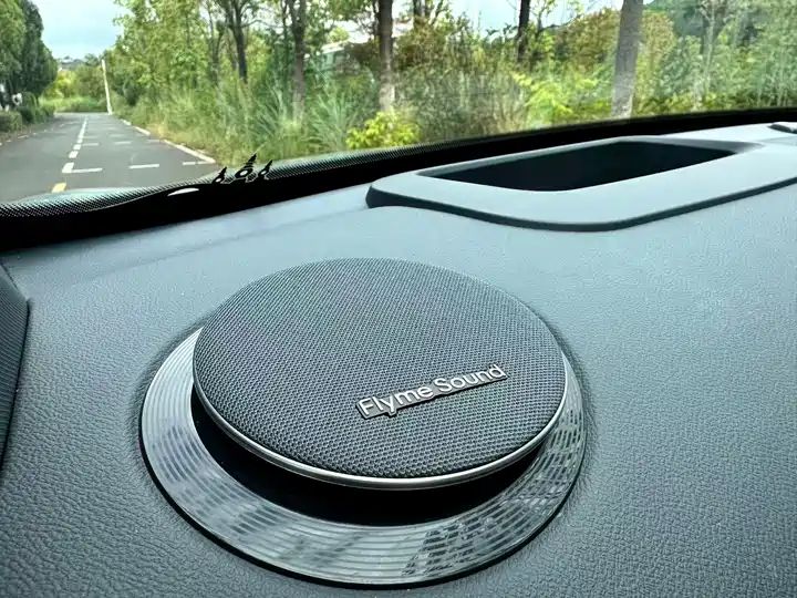 120km Pilot Edition LHD EV, Chinese Second Hand Cars Export to Nigeria, Ghana, Algeria 13