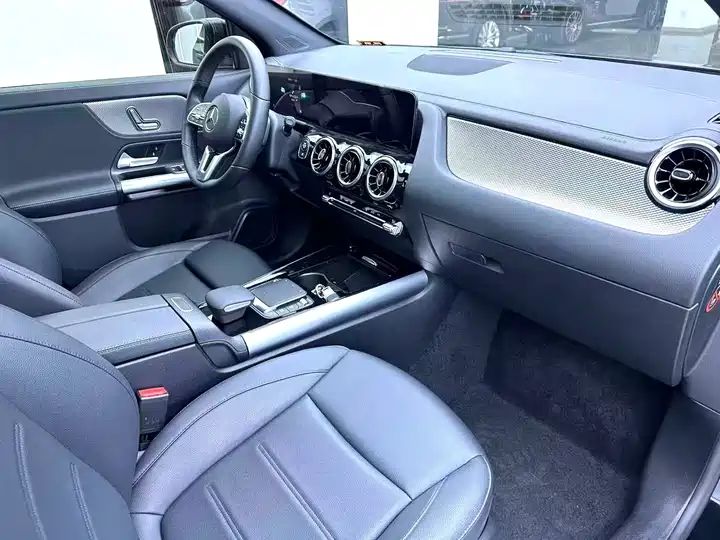 LHD Compact SUV | China Second Hand Car Export to Ghana, Nigeria, Algeria 9