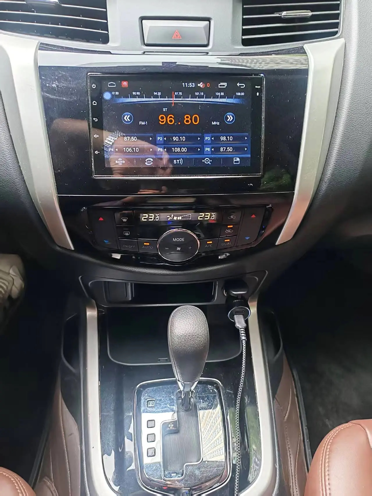 Two Wheel Drive Luxury Auto Left Hand Drive, Wholesale Chinese Used Pickup for Africa Importers 7