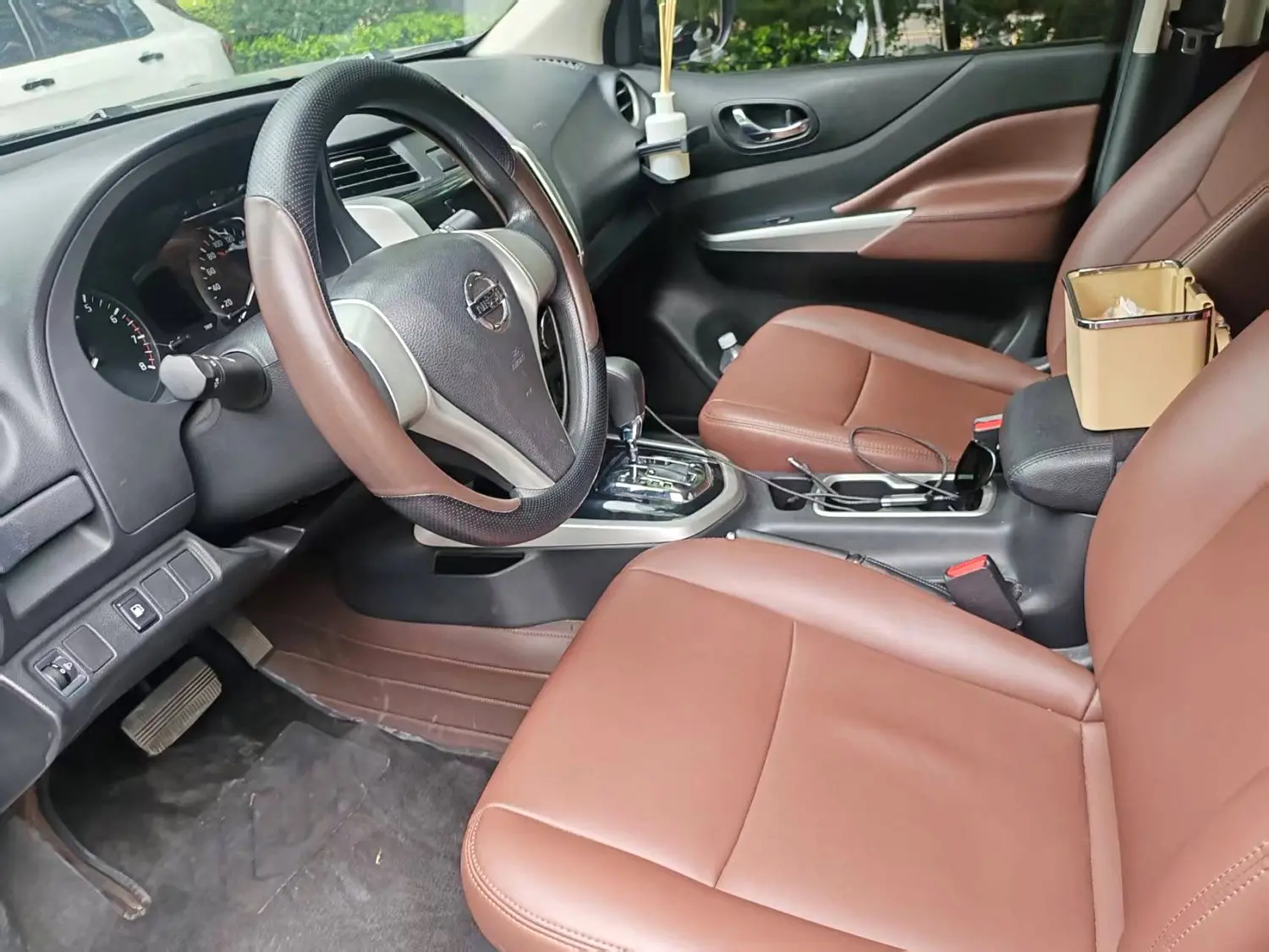 Two Wheel Drive Luxury Auto Left Hand Drive, Wholesale Chinese Used Pickup for Africa Importers 8