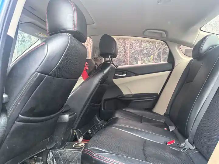 180TURBO CVT Comfort LHD Automatic Chinese Second Hand Car For Export 6