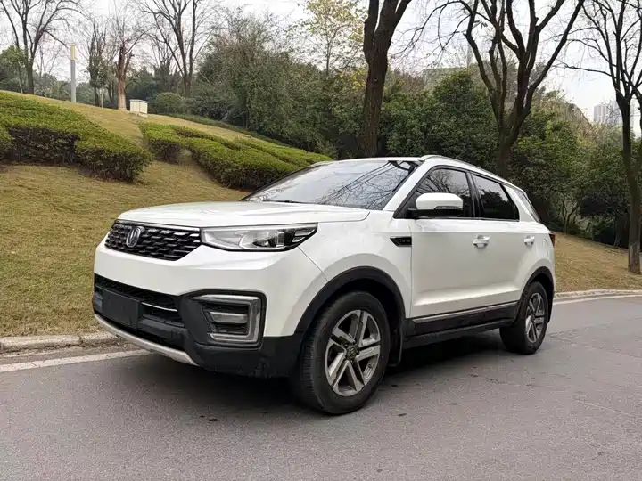 Automatic National V Emission LHD Used Chinese Car For Export - Image 1