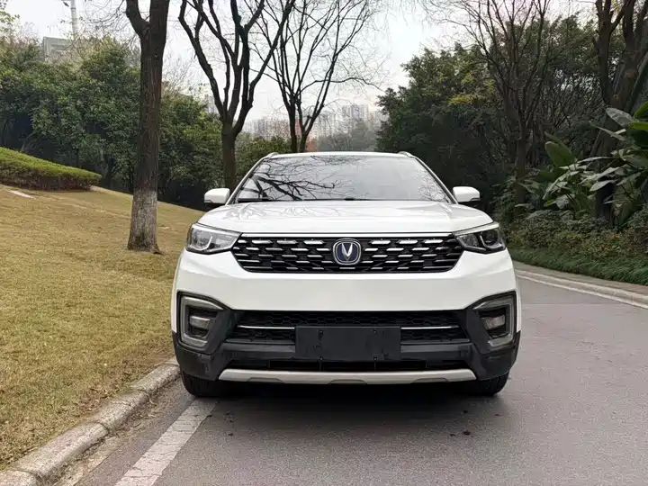 Automatic National V Emission LHD Used Chinese Car For Export 2