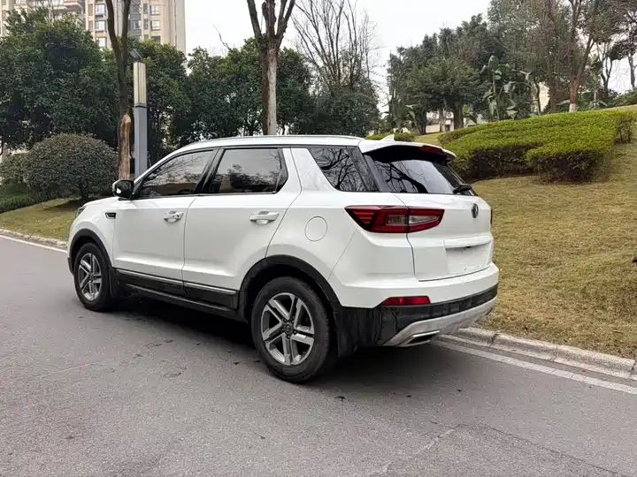 Automatic National V Emission LHD Used Chinese Car For Export 6