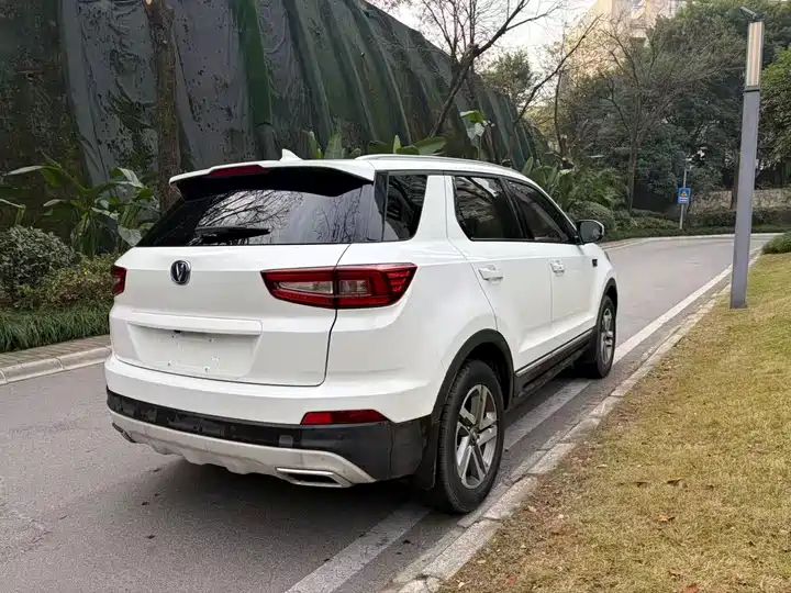 Automatic National V Emission LHD Used Chinese Car For Export 7