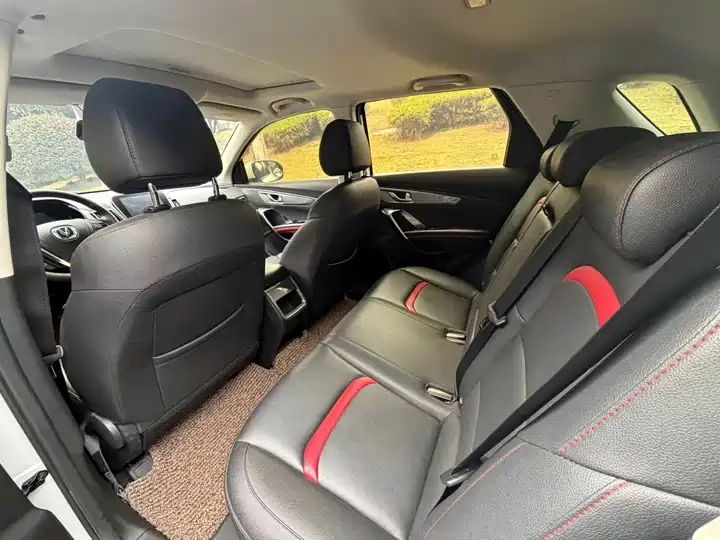 Automatic National V Emission LHD Used Chinese Car For Export 11