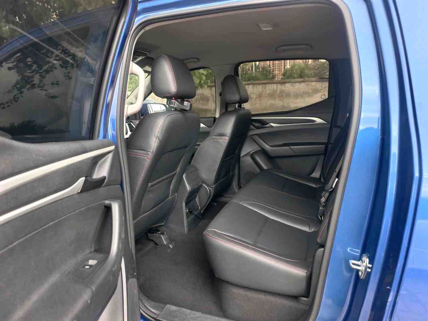 2.4 Petrol 2WD High Ground Clearance Elite Double Cab Manual LHD Pickup, China Used Pickup Export 9