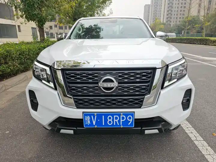 Diesel Auto 4WD LHD Nearly New Pickup 2