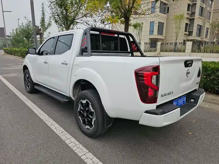 Diesel Auto 4WD LHD Nearly New Pickup 4