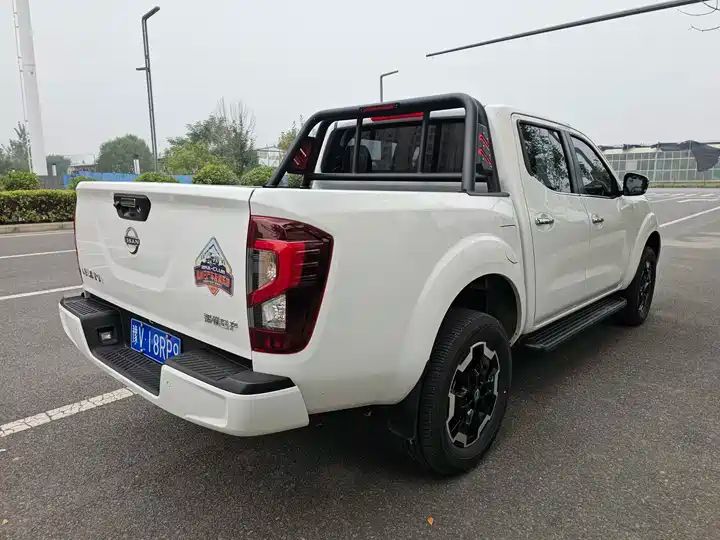 Diesel Auto 4WD LHD Nearly New Pickup 6