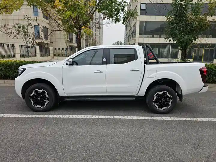 Diesel Auto 4WD LHD Nearly New Pickup 7
